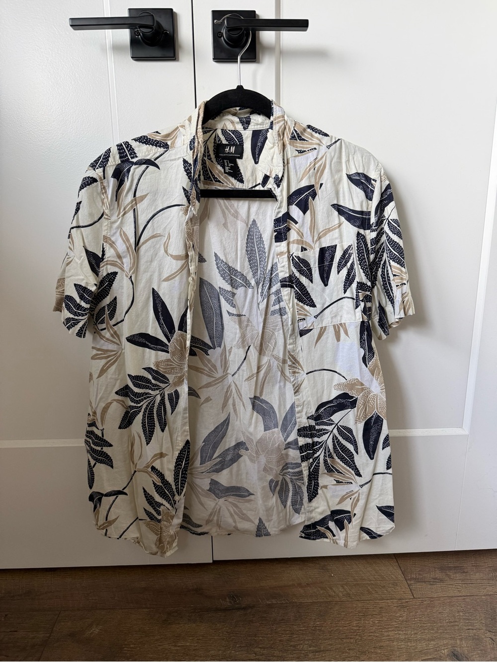 H&M Short Sleeve Tropical Print Shirt - Cream, Navy & Tan